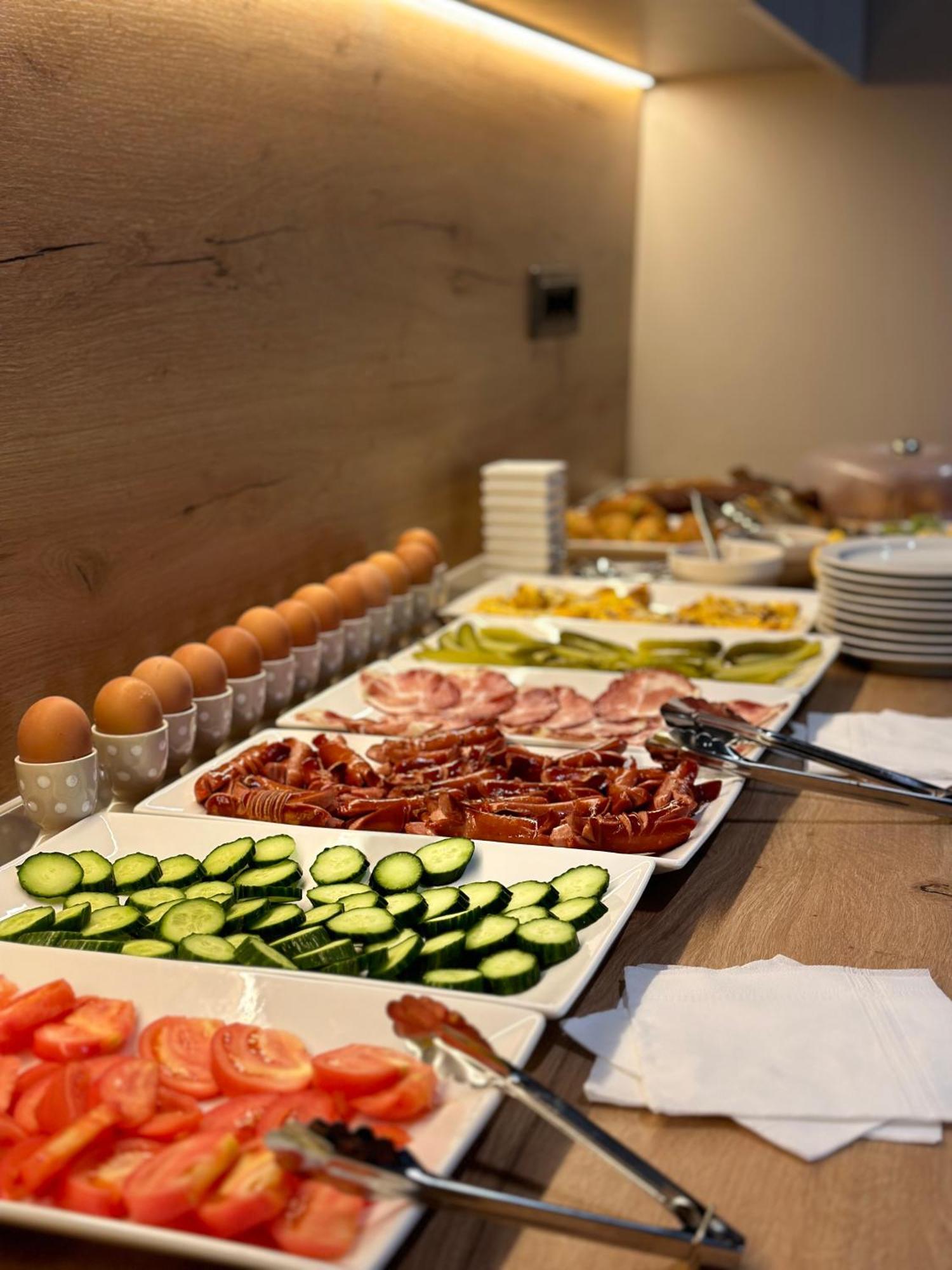 שקודר The Roots Boutique Hotel מראה חיצוני תמונה